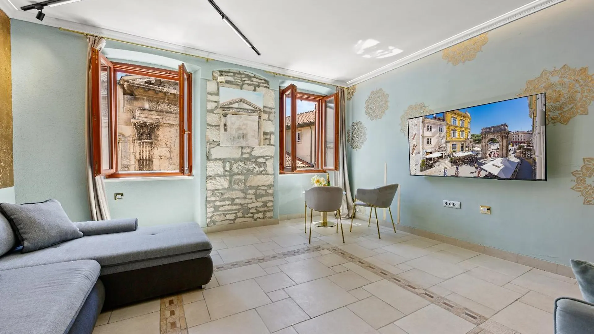 Apartment Diana City Hall View Pula Croatia